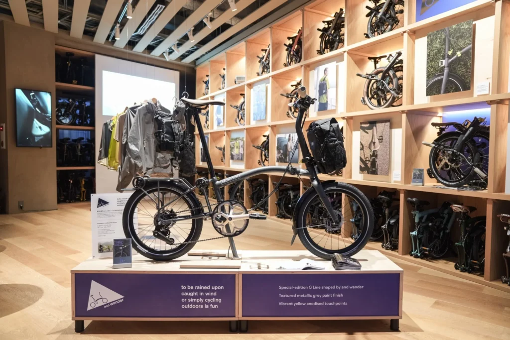Brompton × and wanderが限定コラボレーションを発表!都市と自然をつなぐ特別なアイテムが登場