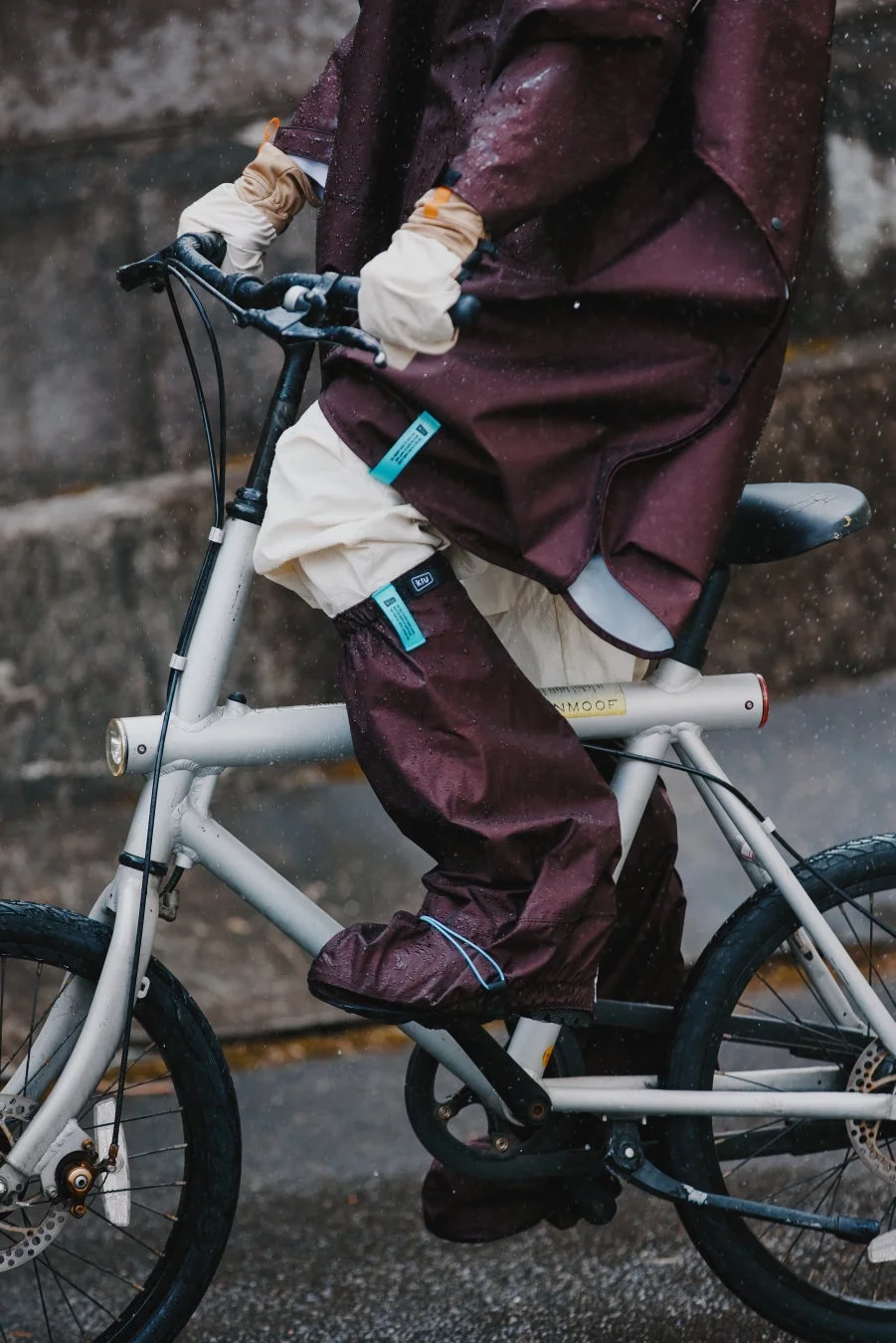 自転車でのトゥーカバーレインゲイター着用