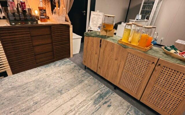【沖縄・瀬底島グランピング】glampark 瀬底-Ocean Terrace-のラウンジをリニューアル。アルコールバーへ