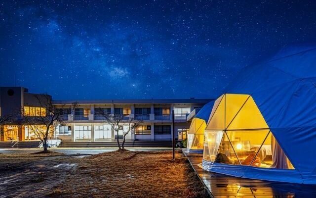 【福岡・東峰村】THE DOG CAMPUS -KOISHIWARA-、グランピングドームの予約を開始